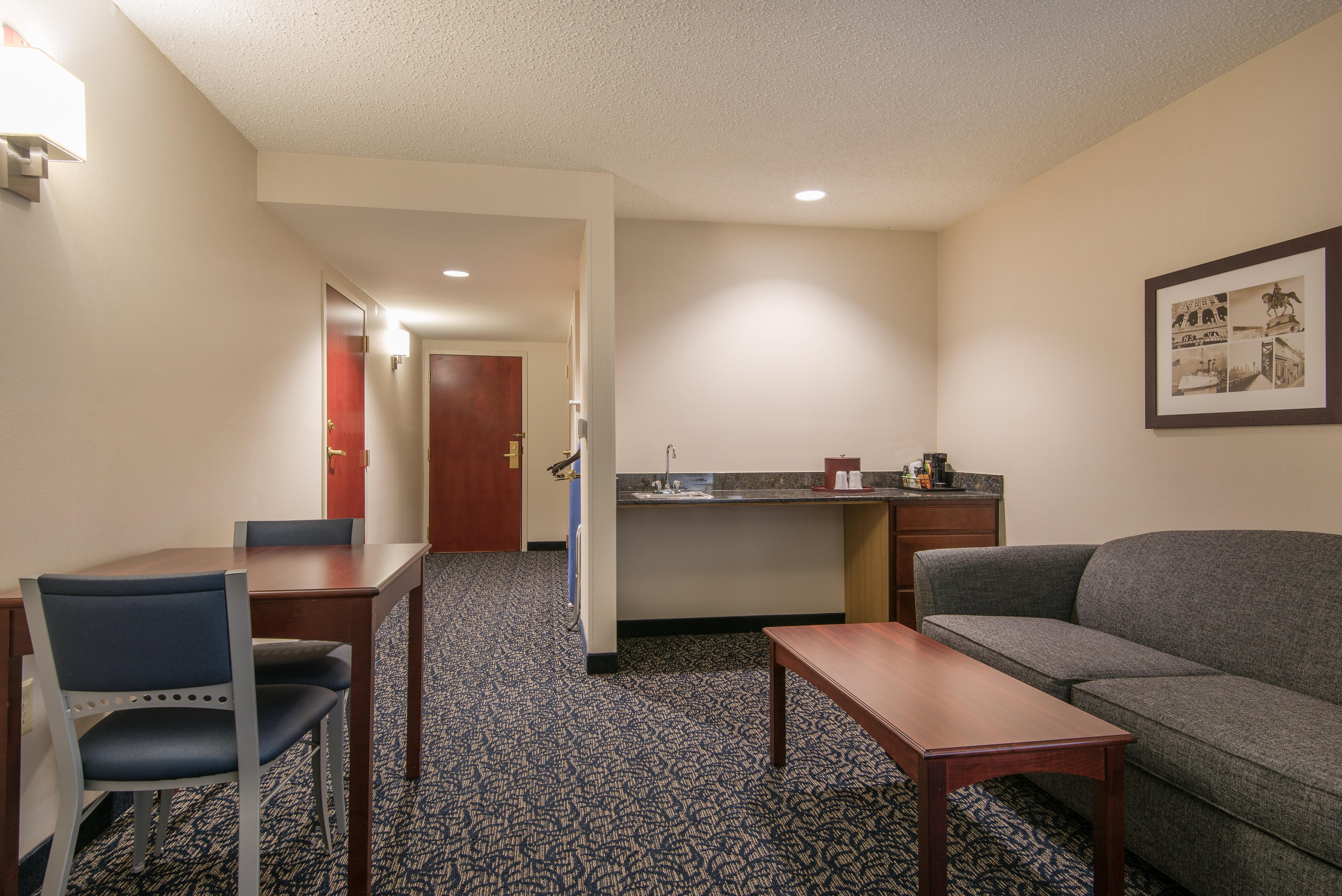 Holiday Inn Express & Suites Philadelphia - Mt Laurel By Ihg Mount Laurel Exterior foto