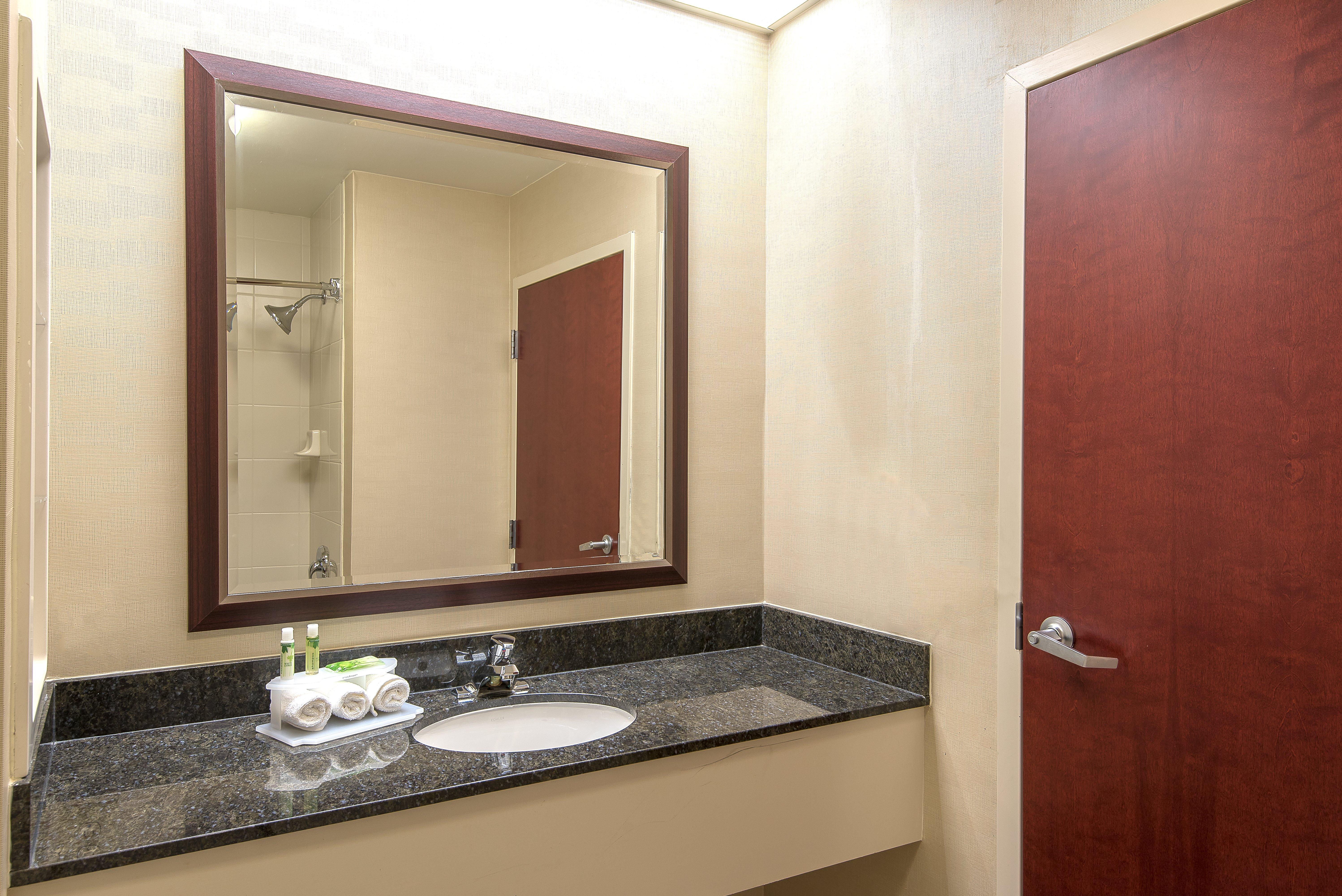 Holiday Inn Express & Suites Philadelphia - Mt Laurel By Ihg Mount Laurel Exterior foto